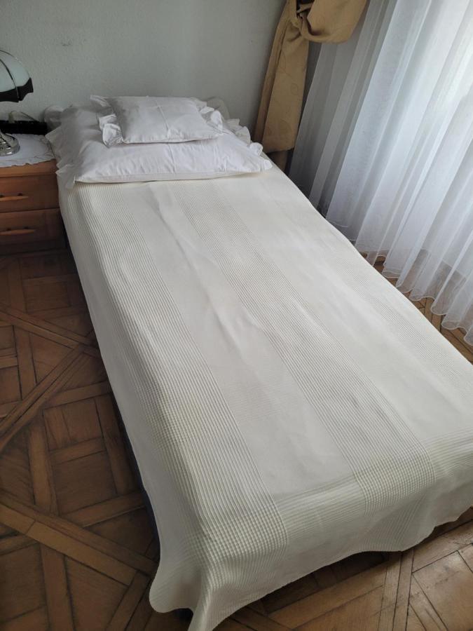 Pokoje Goscinne Victoria Krakow Bagian luar foto